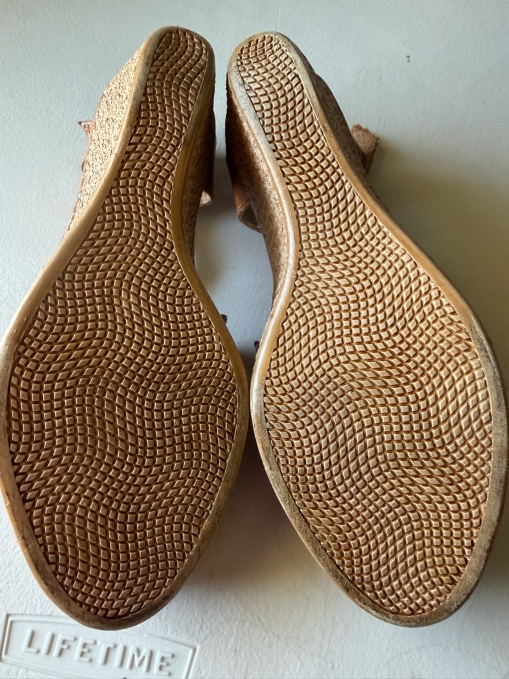 Handcrafted Brown Leather Platform Sandals with Floral Embroidery size 8 - Picture 5 of 5